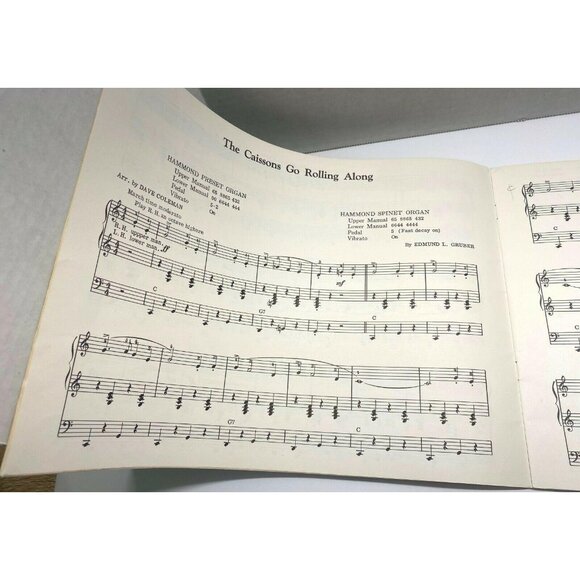 Dave Coleman Easy Organ Solos Book With A Beat #3 Hammond Preset & Spinet Models - Picture 3 of 7